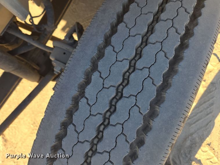 image for item EI4099 2010 International Durastar 4300 dump flatbed truck