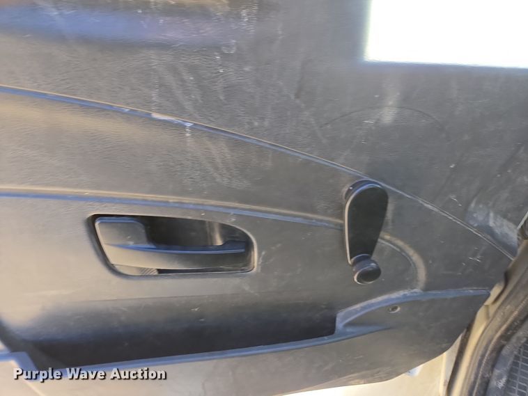 image for item EI4101 2010 International Durastar 4300 truck cab and chassis