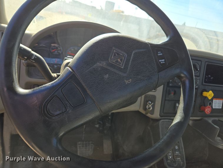 image for item EI4105 2010 International DuraStar 4300 truck cab and chassis