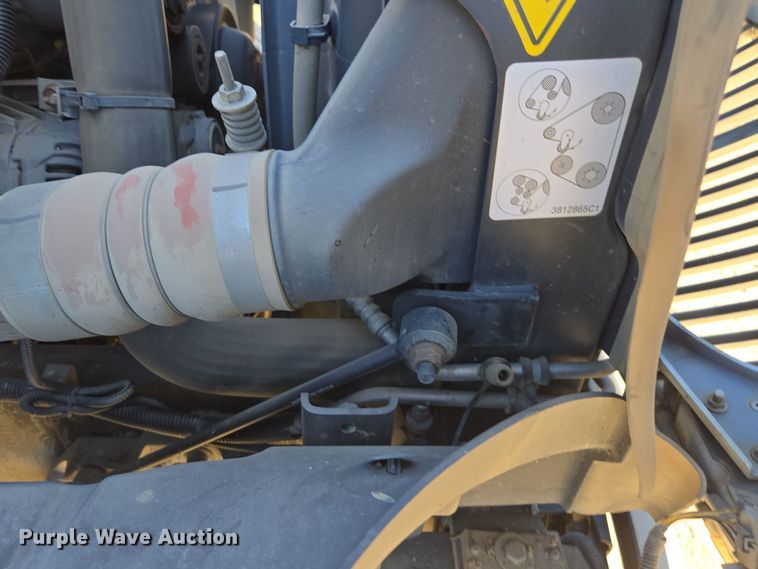 image for item EI4105 2010 International DuraStar 4300 truck cab and chassis