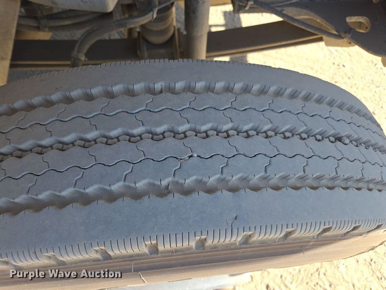 image for item EI4105 2010 International DuraStar 4300 truck cab and chassis