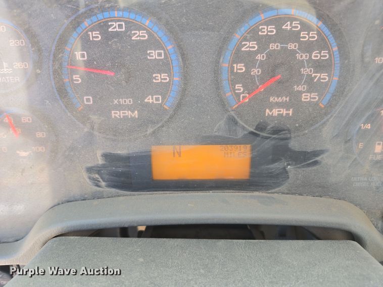 image for item EI4106 2010 International Durastar 4300 truck cab and chassis