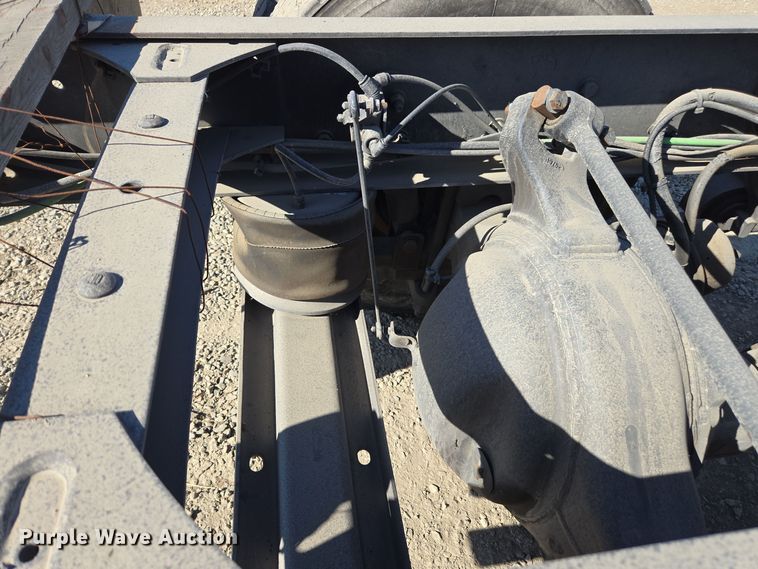 image for item EI4108 2008 Freightliner Business Class M2 truck cab and chassis