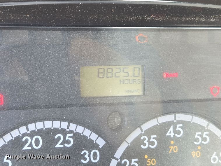 image for item EI4108 2008 Freightliner Business Class M2 truck cab and chassis