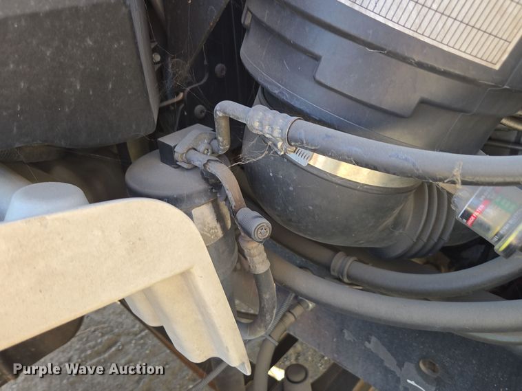 image for item EI4108 2008 Freightliner Business Class M2 truck cab and chassis