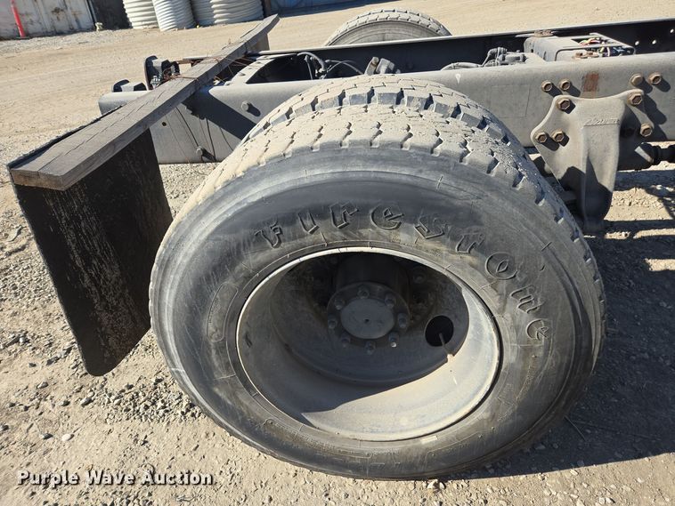 image for item EI4108 2008 Freightliner Business Class M2 truck cab and chassis