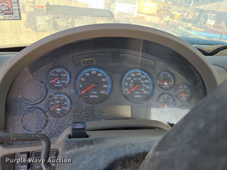 image for item EI4110 2010 International Durastar 4300 truck cab and chassis