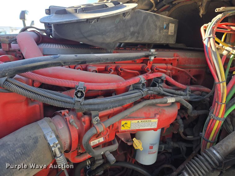 image for item EI4165 2015 Freightliner Cascadia 125 semi truck