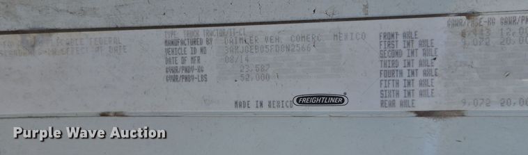 image for item EI4165 2015 Freightliner Cascadia 125 semi truck