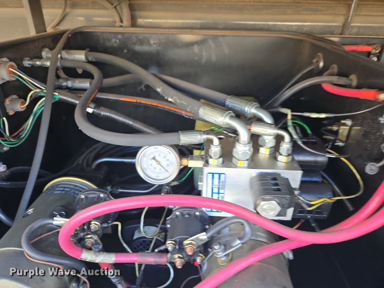 image for item EI4166 2016 Freightliner Business Class M2 106 refrigerated truck