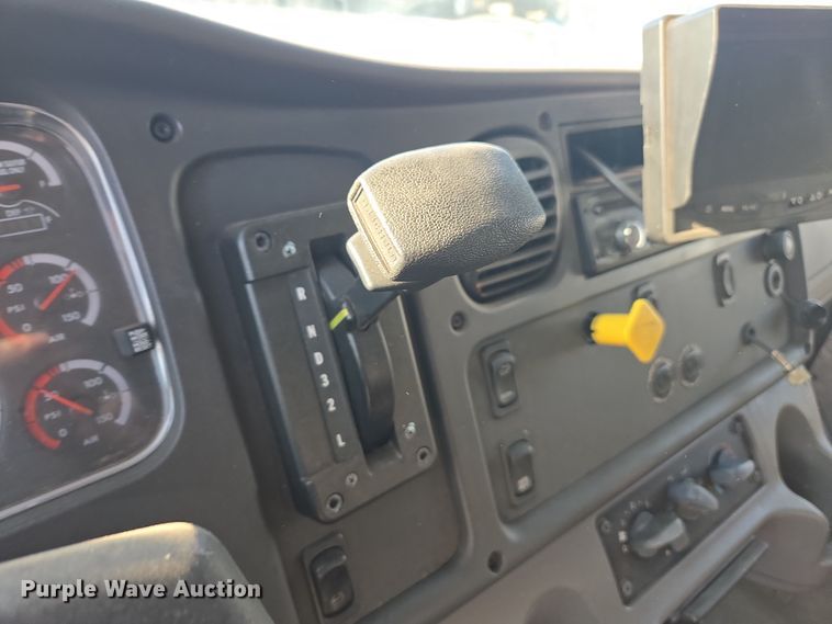 image for item EI4166 2016 Freightliner Business Class M2 106 refrigerated truck