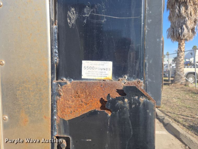 image for item EI4167 2017 Freightliner Business Class M2 106 refrigerated truck