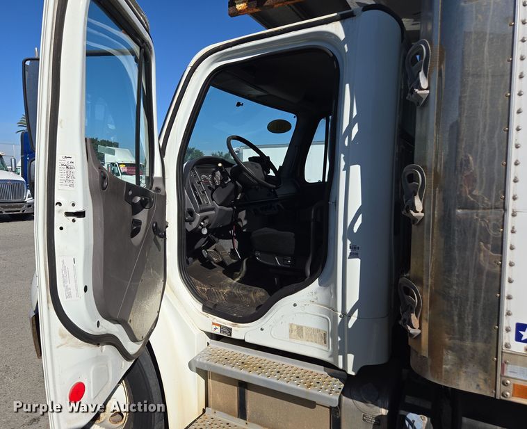 image for item EI4167 2017 Freightliner Business Class M2 106 refrigerated truck