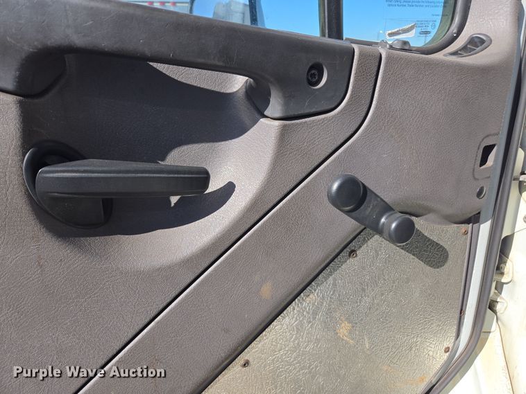 image for item EI4167 2017 Freightliner Business Class M2 106 refrigerated truck