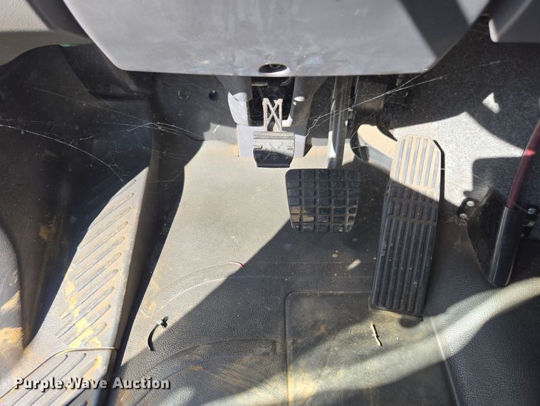 image for item EI4167 2017 Freightliner Business Class M2 106 refrigerated truck