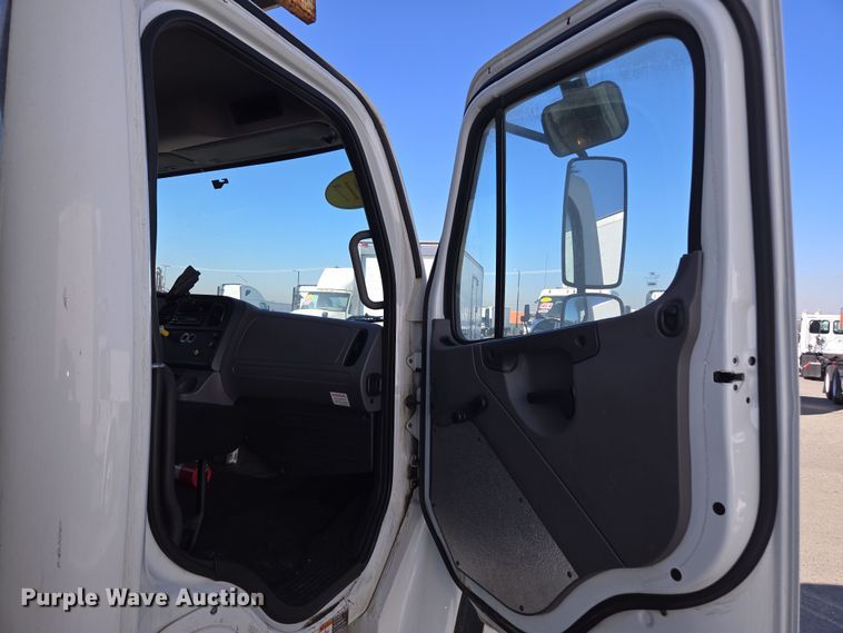 image for item EI4167 2017 Freightliner Business Class M2 106 refrigerated truck