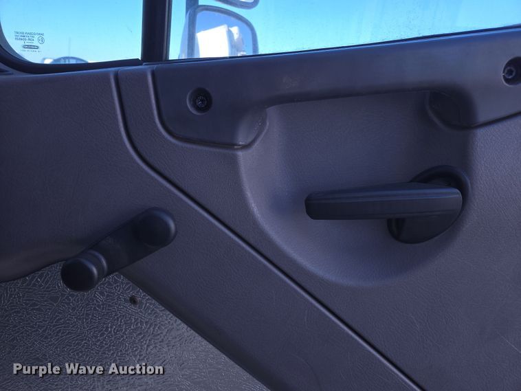 image for item EI4167 2017 Freightliner Business Class M2 106 refrigerated truck