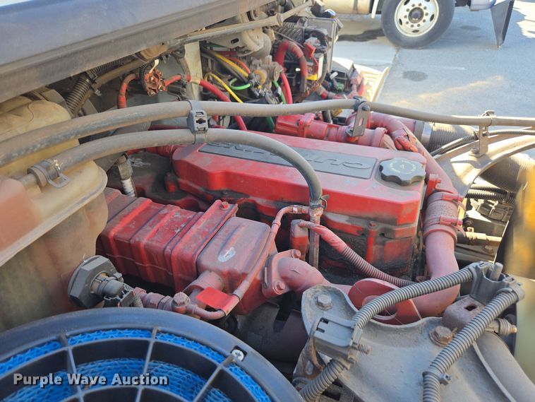 image for item EI4167 2017 Freightliner Business Class M2 106 refrigerated truck