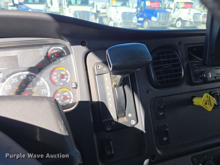 image for item EI4167 2017 Freightliner Business Class M2 106 refrigerated truck