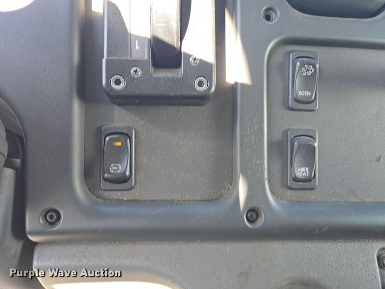 image for item EI4167 2017 Freightliner Business Class M2 106 refrigerated truck