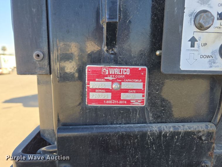 image for item EI4168 2017 Freightliner Business Class M2 106 refrigerated truck