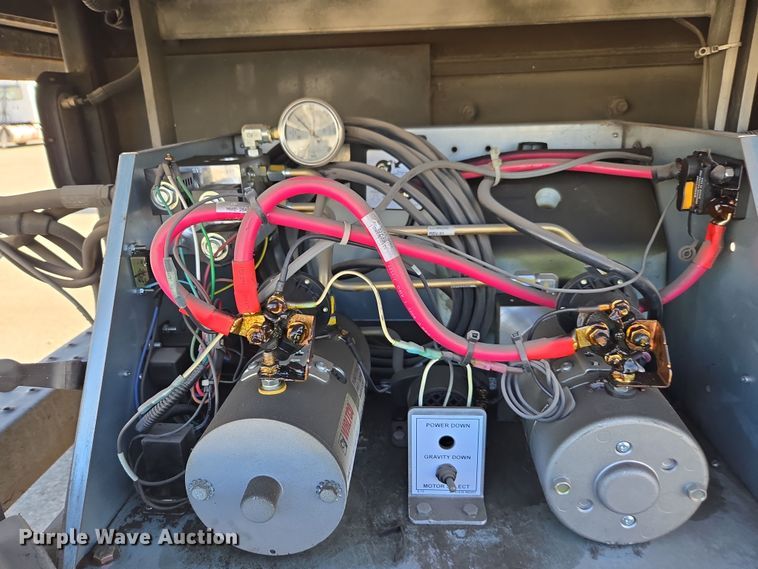 image for item EI4168 2017 Freightliner Business Class M2 106 refrigerated truck