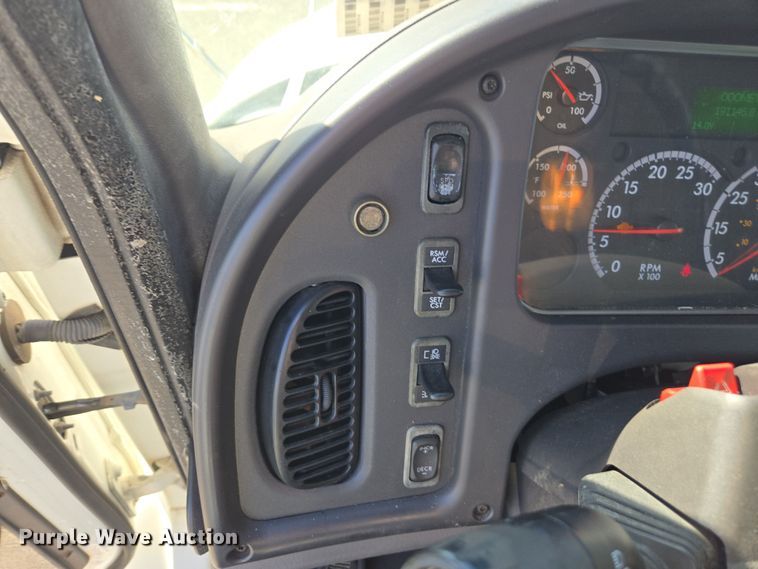 image for item EI4168 2017 Freightliner Business Class M2 106 refrigerated truck