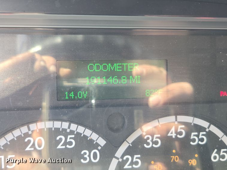 image for item EI4168 2017 Freightliner Business Class M2 106 refrigerated truck