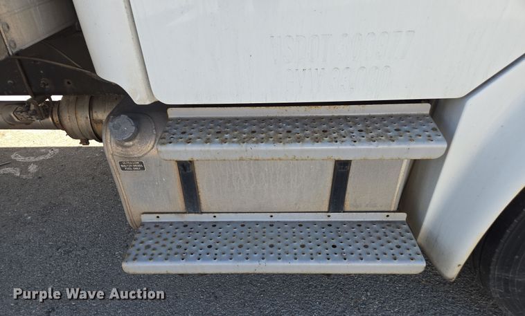 image for item EI4169 2016 Freightliner Business Class M2 106 refrigerated truck