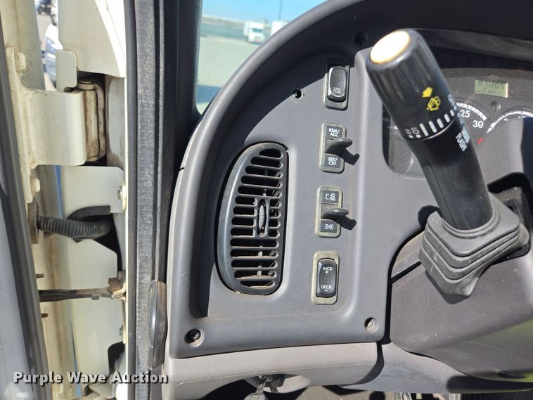 image for item EI4169 2016 Freightliner Business Class M2 106 refrigerated truck