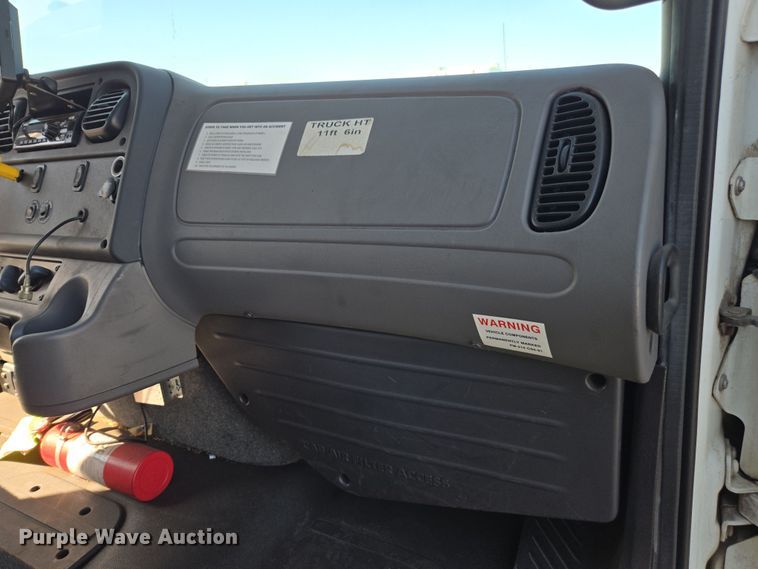 image for item EI4169 2016 Freightliner Business Class M2 106 refrigerated truck