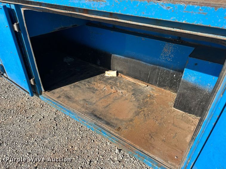 image for item EK0364 2014 Freightliner M2 flatbed truck