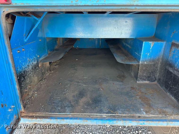 image for item EK0364 2014 Freightliner M2 flatbed truck