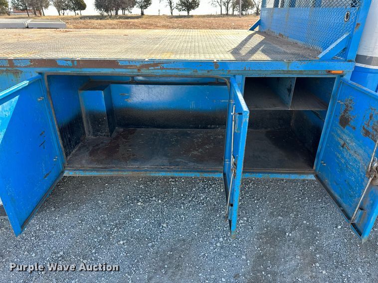 image for item EK0364 2014 Freightliner M2 flatbed truck