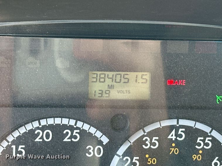 image for item EK0364 2014 Freightliner M2 flatbed truck