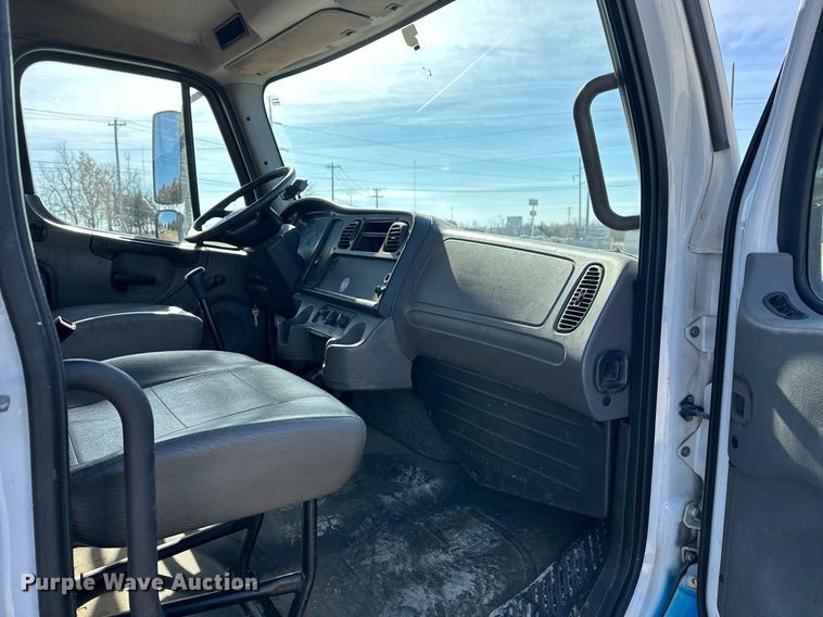 image for item EK0364 2014 Freightliner M2 flatbed truck