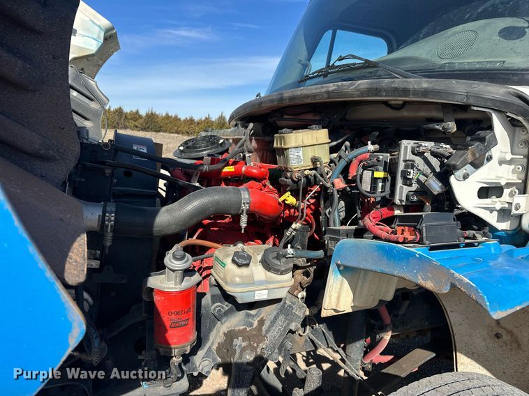 image for item EK0364 2014 Freightliner M2 flatbed truck