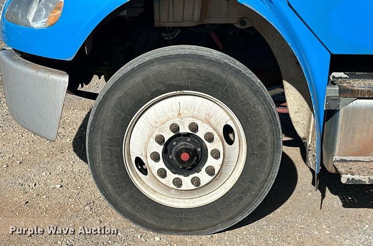 image for item EK0364 2014 Freightliner M2 flatbed truck