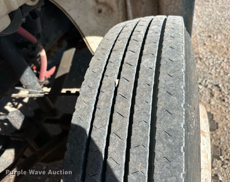 image for item EK0364 2014 Freightliner M2 flatbed truck