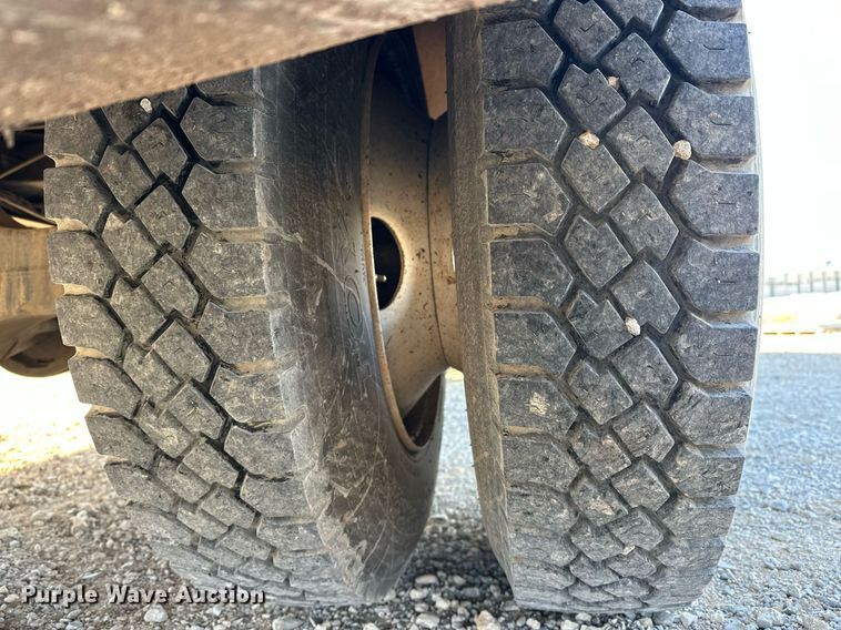 image for item EK0364 2014 Freightliner M2 flatbed truck