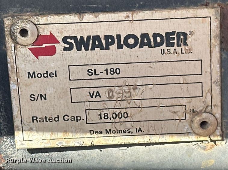 image for item EK0393 2019 Peterbilt 337 rollback truck