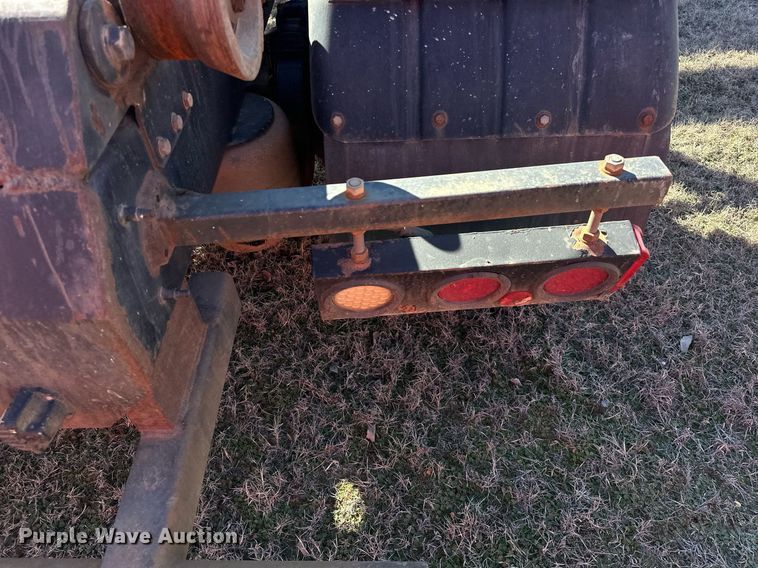 image for item EK0393 2019 Peterbilt 337 rollback truck