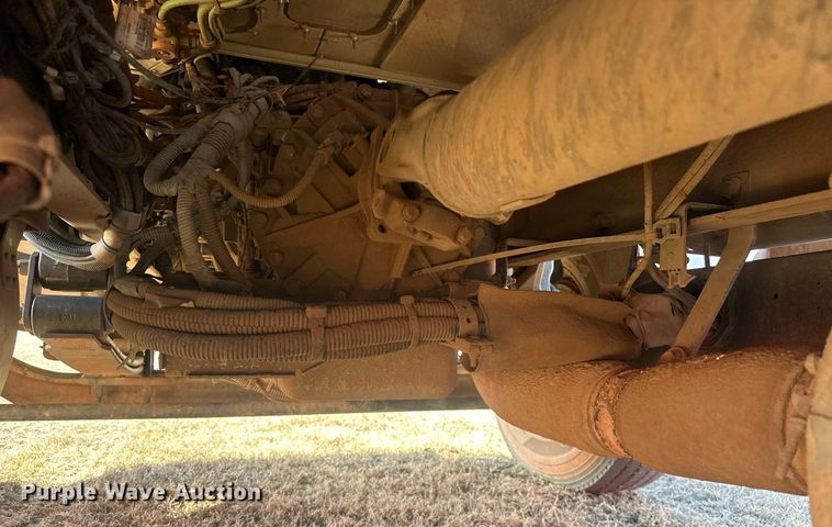 image for item EK0393 2019 Peterbilt 337 rollback truck