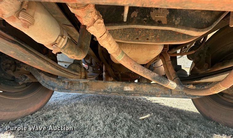 image for item EK0393 2019 Peterbilt 337 rollback truck