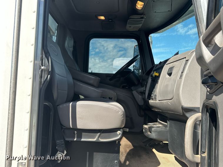 image for item EK0393 2019 Peterbilt 337 rollback truck