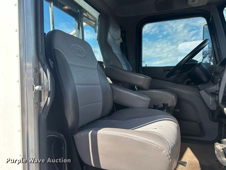 image for item EK0393 2019 Peterbilt 337 rollback truck