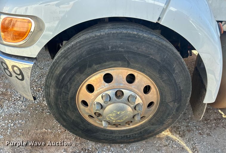 image for item EK0393 2019 Peterbilt 337 rollback truck