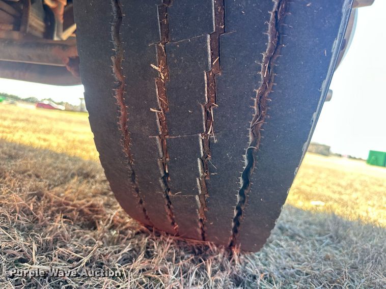 image for item EK0393 2019 Peterbilt 337 rollback truck