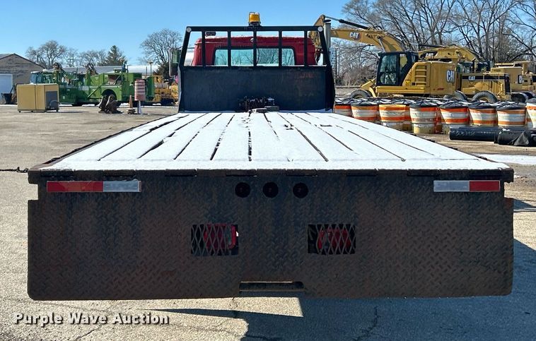 image for item EK2650 1981 International F1954 rollback truck