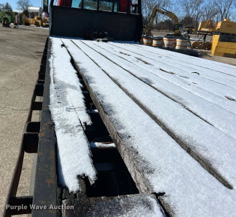 image for item EK2650 1981 International F1954 rollback truck